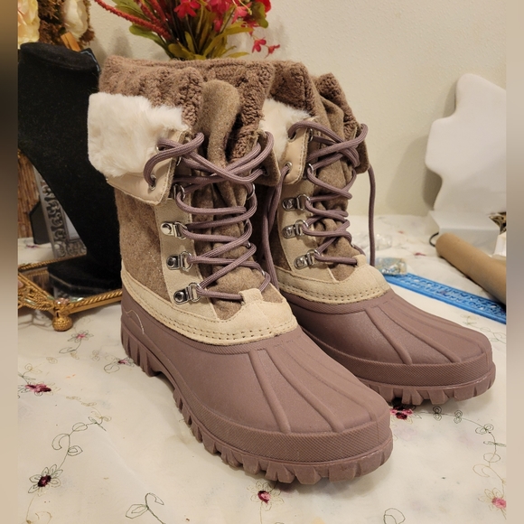 NWB Skechers Windom-Pretty Winter Natural/Purple Snow Boots - Picture 8 of 9